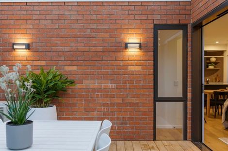 Photo of property in 99c Hillcrest Avenue, Hillcrest, Auckland, 0627