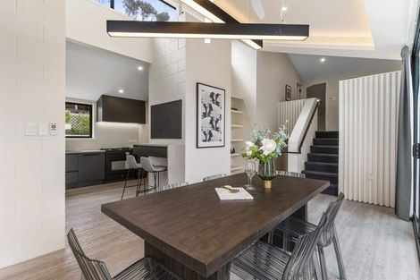 Photo of property in 11 Eugen Place, Bayview, Auckland, 0629