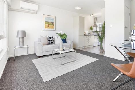 Photo of property in 2/8 Paul Place, Pakuranga, Auckland, 2010