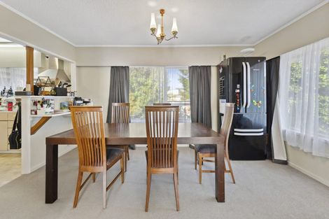 Photo of property in 16 Bacot Place, Howick, Auckland, 2014