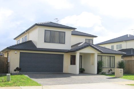 Photo of property in 5 Cambrian Crescent, Flat Bush, Auckland, 2016