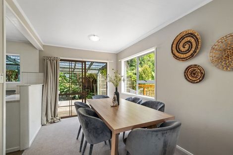 Photo of property in 15 Annison Avenue, Glen Eden, Auckland, 0602