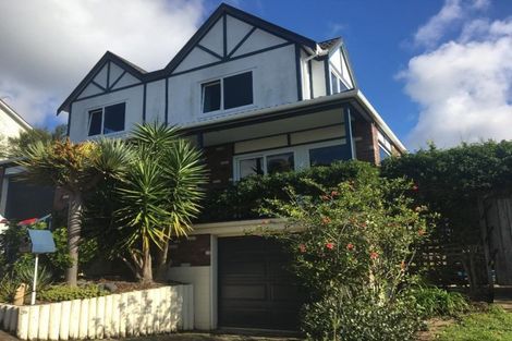 Photo of property in 2/10a Penning Road, Castor Bay, Auckland, 0620