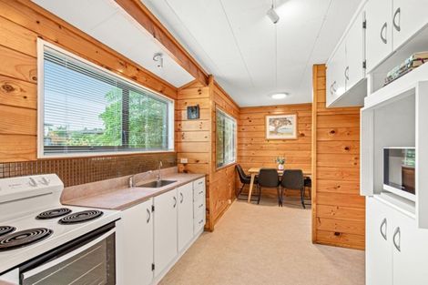 Photo of property in 18 Kawau View Road, Snells Beach, 0920