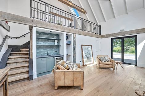 Photo of property in 377 Clevedon Kawakawa Road, Clevedon, Papakura, 2585