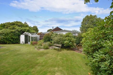 Photo of property in 21 Lynas Street, Outram, 9019