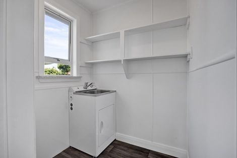 Photo of property in 133 Broadway, Waitara, 4320