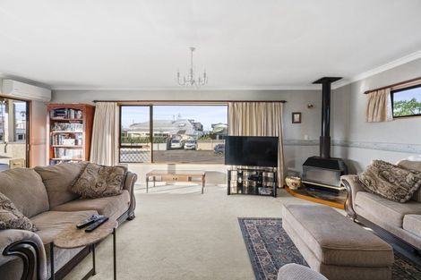 Photo of property in 150a Charles Street, Westshore, Napier, 4110