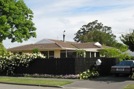 Photo of property in 51 Kent Lodge Avenue, Avonhead, Christchurch, 8042
