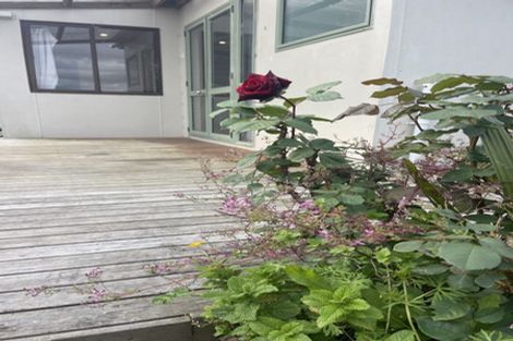 Photo of property in 49 Tawa Road, Kumeu, 0891