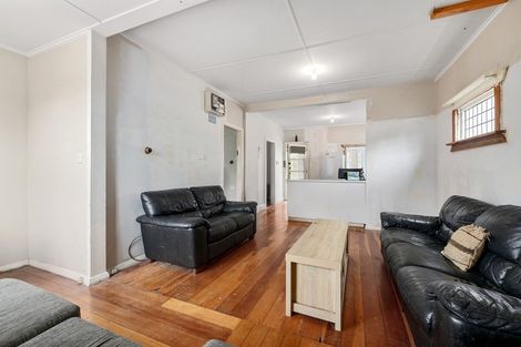 Photo of property in 102 Gibbons Street, Ebdentown, Upper Hutt, 5018