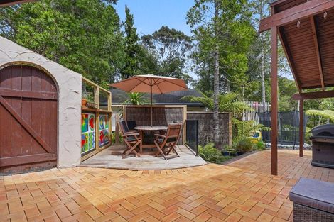 Photo of property in 16 Langstone Place, Chatswood, Auckland, 0626