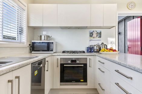 Photo of property in 24 Rainbow Drive, Rainbow Point, Taupo, 3330