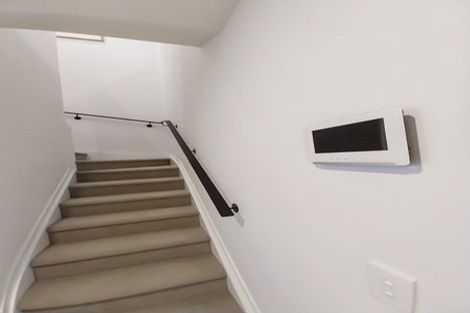 Photo of property in 9/2 Tahuhu Road, Mount Wellington, Auckland, 1062