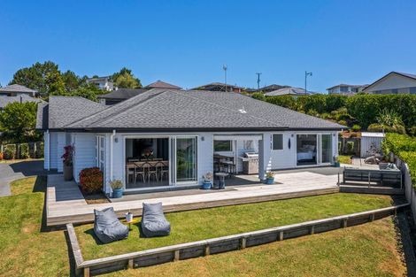 Photo of property in 52 Beachwood Drive, Hatfields Beach, Orewa, 0931