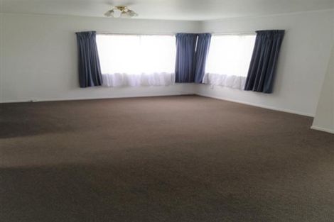 Photo of property in 10 Flamingo Court, Goodwood Heights, Auckland, 2105