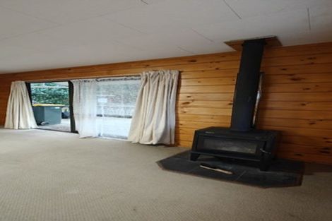 Photo of property in 2/8 Camilla Grove, Totara Vale, Auckland, 0629