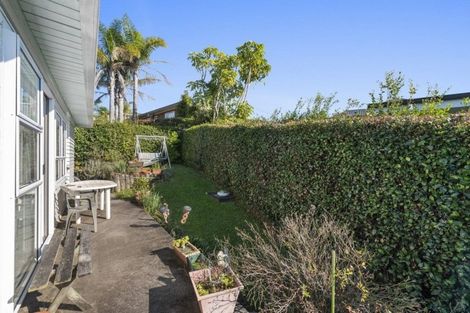 Photo of property in 2/39 Hart Road, Hauraki, Auckland, 0622