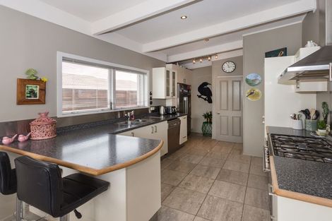 Photo of property in 27 Magnolia Avenue, Opaheke, Papakura, 2113