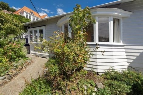 Photo of property in 10 Rimu Road, Kelburn, Wellington, 6012