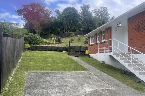 Photo of property in 22 Swansea Street, Cannons Creek, Porirua, 5024