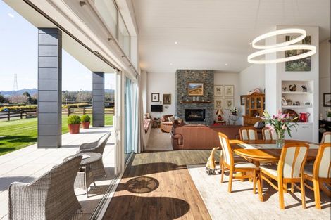 Photo of property in 1 Baxter Michael Crescent, Cambridge, 3434