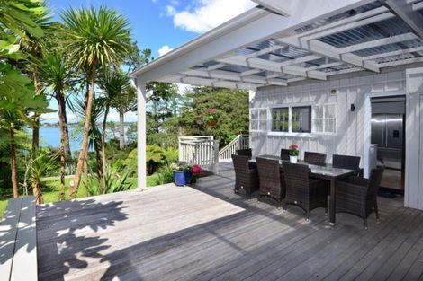 Photo of property in 59 Chatham Avenue, Paremoremo, Auckland, 0632
