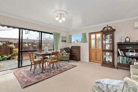 Photo of property in 3/24 Fourth Avenue, Tauranga, 3110