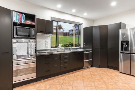 Photo of property in 26 Marellen Drive, Red Beach, 0932