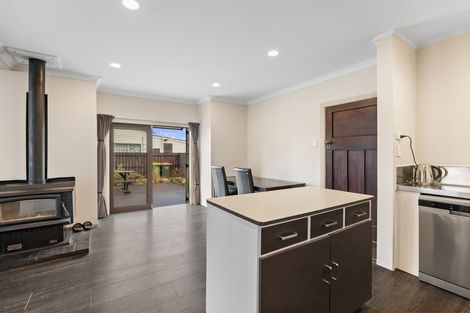 Photo of property in 16 Springfield Road, Milton, 9220