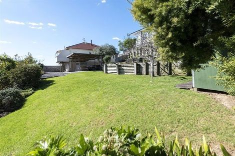 Photo of property in 69 Pah Road, Cockle Bay, Auckland, 2014