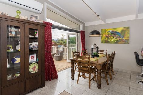 Photo of property in 27 Magnolia Avenue, Opaheke, Papakura, 2113