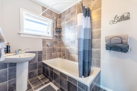 Photo of property in 3 Wall Street, Waimate, 7924