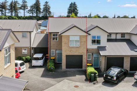 Photo of property in 71 Chiefs Court, Hamilton East, Hamilton, 3216