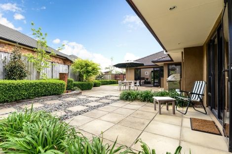 Photo of property in 8 The Peninsula, Huntington, Hamilton, 3210