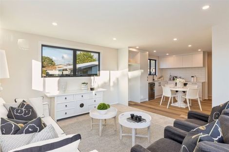 Photo of property in 52 Waipani Road, Te Atatu Peninsula, Auckland, 0610