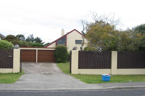 Photo of property in 1351 Whangaparaoa Road, Army Bay, Whangaparaoa, 0930