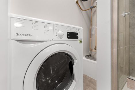 Photo of property in 2/69 Tiketike Way, Brooklyn, Wellington, 6021