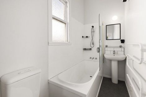 Photo of property in 7 Carrington Street, Mount Cook, Wellington, 6021