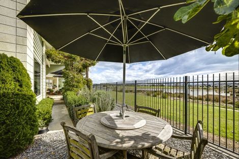 Photo of property in 19 Aparima Place, Awatoto, Napier, 4110
