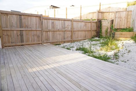 Photo of property in 24a Crestview Rise, Papakura, 2110