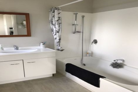 Photo of property in 5a Saint Olpherts Avenue, Hamilton East, Hamilton, 3216