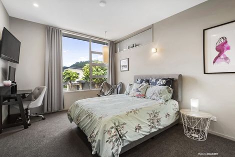 Photo of property in 17 Boardwalk Lane, Seatoun, Wellington, 6022