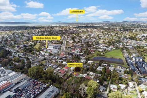 Photo of property in 18 Millbrook Road, Henderson, Auckland, 0612