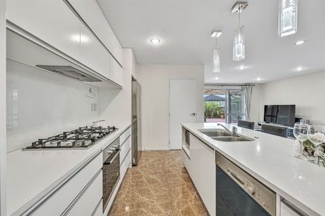 Photo of property in 388 Ormiston Road, Flat Bush, Auckland, 2019