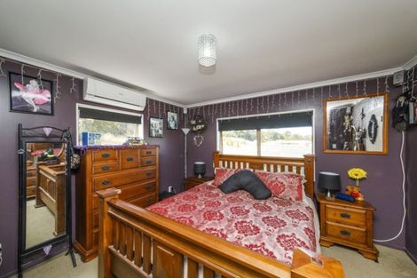 Photo of property in 18 Ahuru Street, Marton, 4710