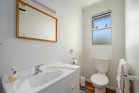 Photo of property in 2 Windermeer Grove, Churton Park, Wellington, 6037