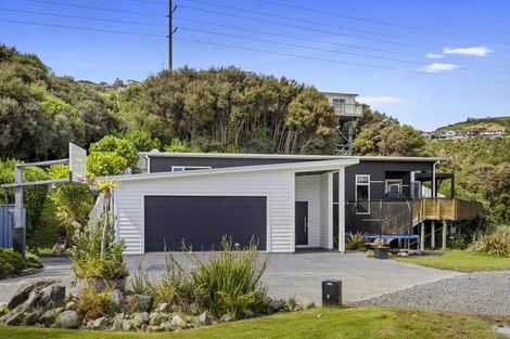 Photo of property in 12 Botany Lane, Whitby, Porirua, 5024