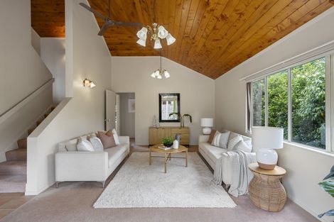 Photo of property in 2/20 Compton Street, Hillcrest, Auckland, 0627