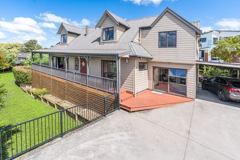 Photo of property in 92 Alton Avenue, Hillcrest, Auckland, 0627